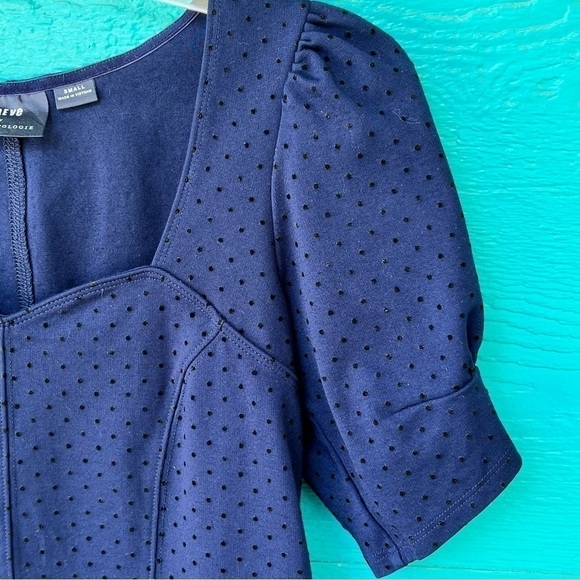MAEVE SWISS DOT MILKMAID CORSET PUFF SLEEVES NAVY BLOUSE SZ SMALL EUC - Picture 5 of 8